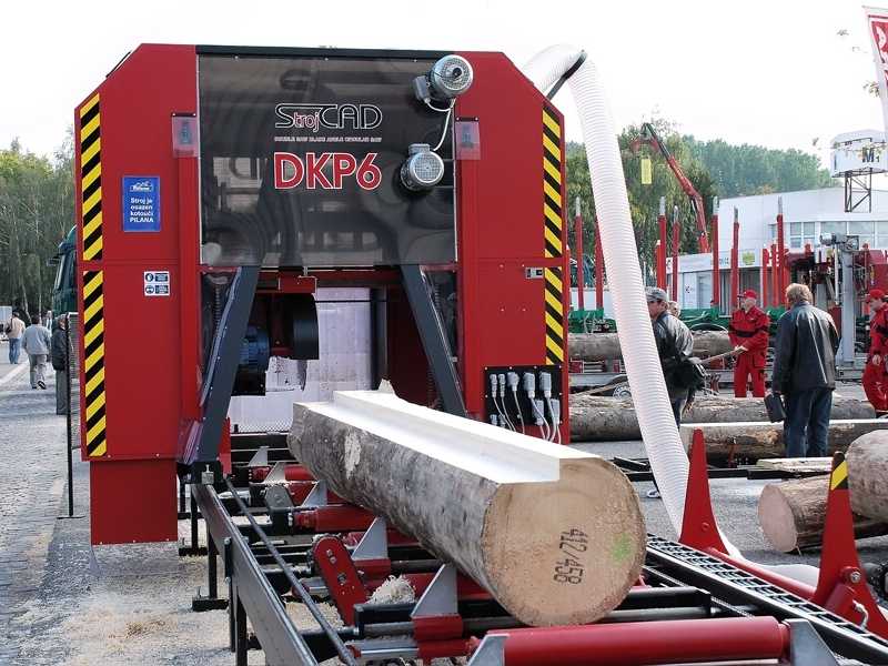 Strojcad DKP6 rönkfeldolgozó körfűrész Strojcad DKP6 rönkfeldolgozó körfűrész